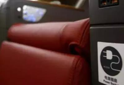 手机充电老是自动跳屏怎么办？是什么原因？配图